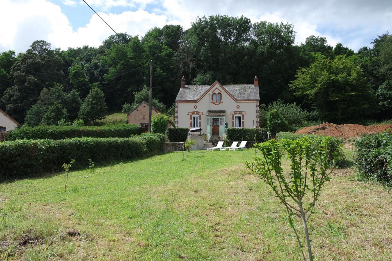 Domaine Du Pavillon Gite 15 Personnes Issy-l'Eveque Εξωτερικό φωτογραφία